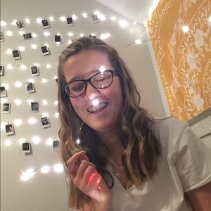 Meet your Posher, Mackenzie